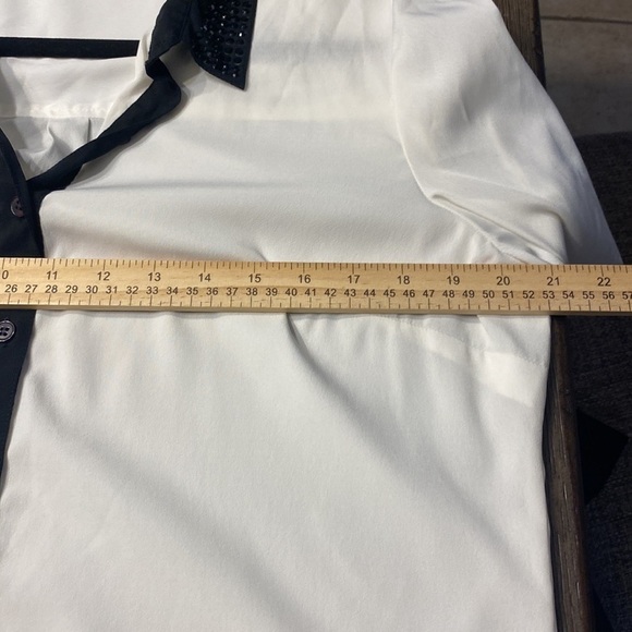 Jessica Simpson embellished col-
lar button down top XL - Picture 5 of 8